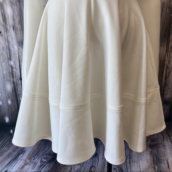 Lulu’s Mini Dress - Picture 3 of 9